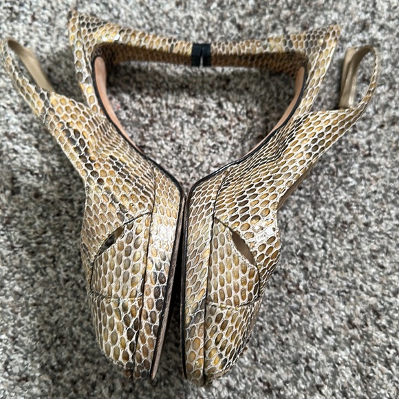 Stuart weitzman snake print leather sandals size 7.5 summer - Picture 9 of 12